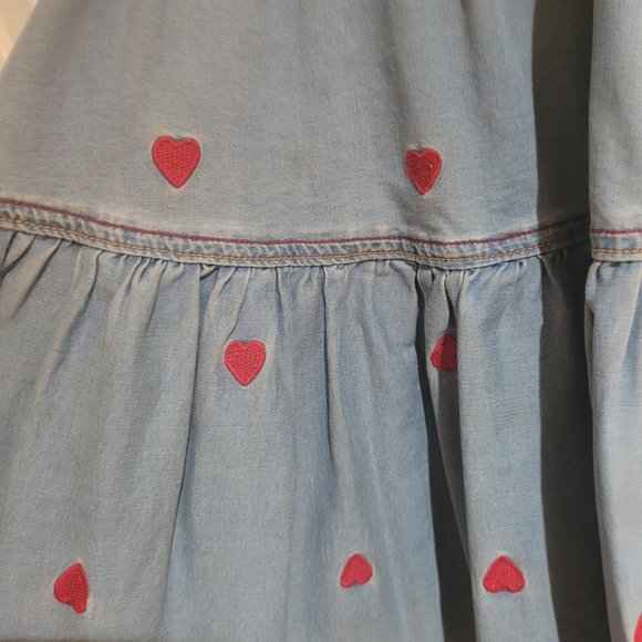 Monnalisa Denim Smock Dress w/ Heart detail and Bow Belt - Picture 4 of 9
